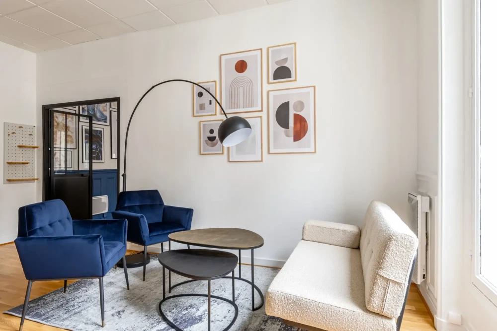 Espace indépendant - 75001 - 20 postes - 8999€