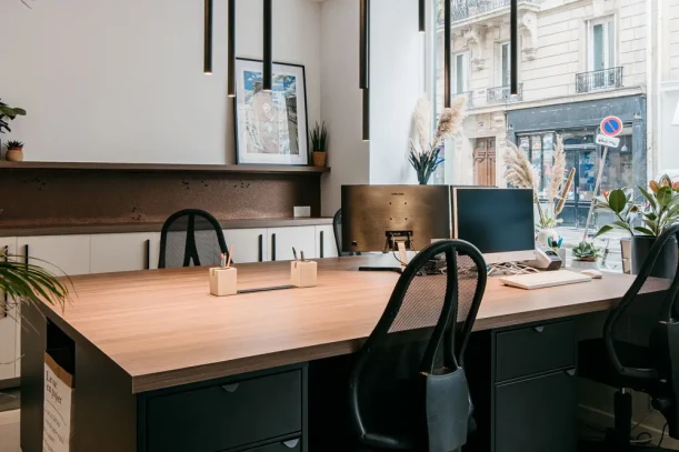 Espace indépendant - 75011 - 8 postes - 4000€