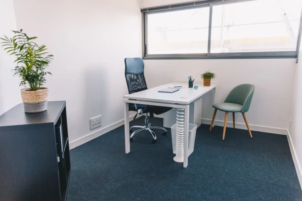 Bureau privé - 56100 - 1 poste - 480€