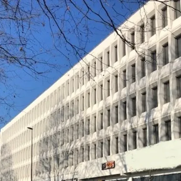 Bureau privé 15 m² 2 postes Location bureau Quai des Carrières Charenton-le-Pont 94220 - photo 10