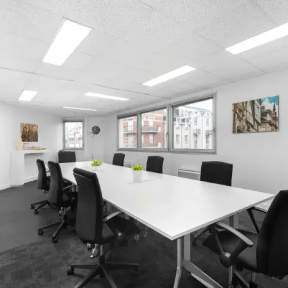 Bureau privé 20 m² 4 postes Coworking Rue de Lessard Rouen 76100 - photo 3