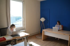 Open Space - 56700 - 11 postes - 245€
