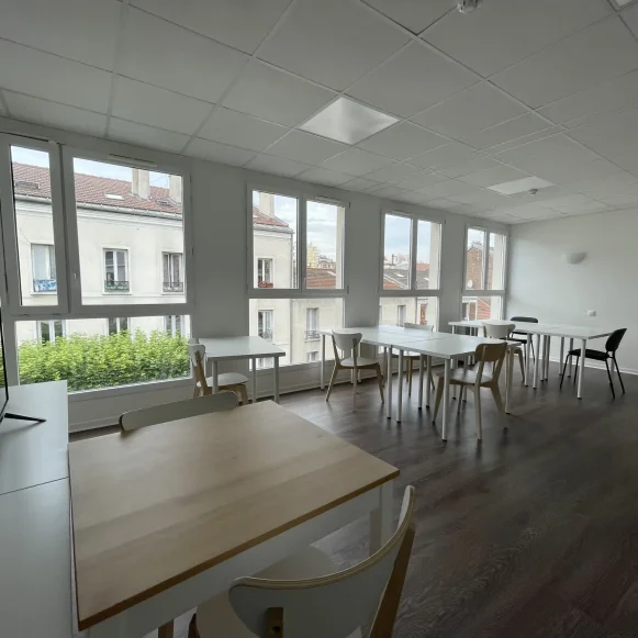 Espace indépendant 160 m² 50 postes Location bureau Avenue Danielle Casanova Ivry-sur-Seine 94200 - photo 7