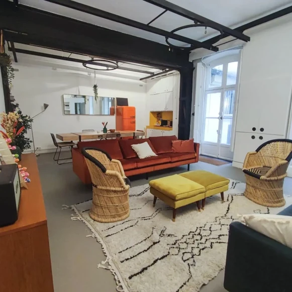 Espace indépendant 40 m² 5 postes Coworking Rue Saint-Antoine Paris 75004 - photo 1