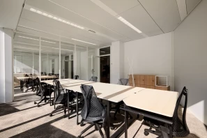 Bureau privé - 75015 - 21 postes - 10920€