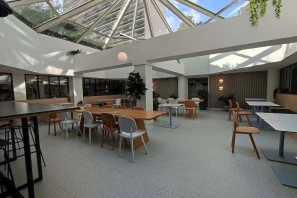 Espace indépendant - 92800 - 8 postes - 3360€