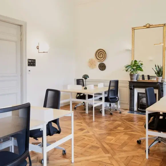 Bureau privé 122 m² 30 postes Location bureau Rue Royale Paris 75008 - photo 8