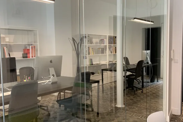 Open Space - 75011 - 4 postes - 350€