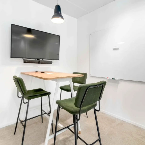 Bureau privé 210 m² 30 postes Coworking Place Françoise Dorin Paris 75017 - photo 7