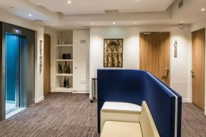 Signature - Faubourg Saint-Honoré