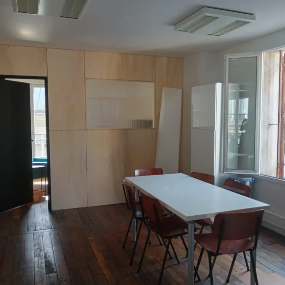 Open Space  3 postes Location bureau Rue Saint Denis Paris 75002 - photo 12