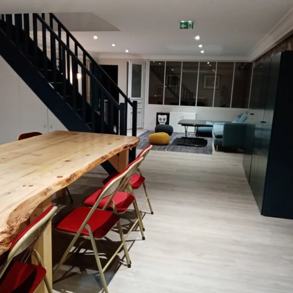 Open Space  10 postes Coworking Rue de Charenton Paris 75012 - photo 1