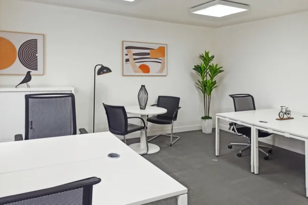 Bureau privé - 67000 - 4 postes - 2250€