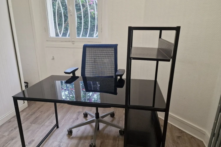 Bureau privé - 92400 - 3 postes - 690€