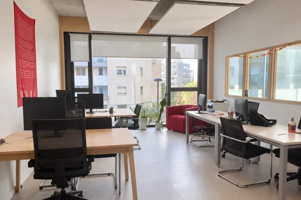 Bureau privé - 75020 - 5 postes - 1775€