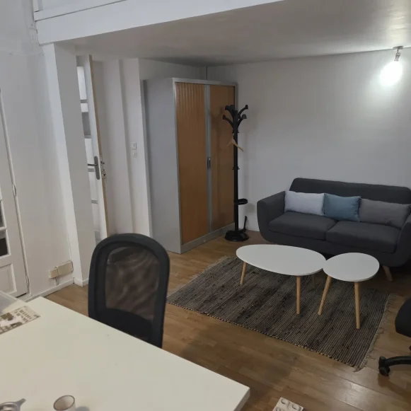 Bureau privé 33 m² 6 postes Location bureau Rue Saint-Antoine Paris 75004 - photo 4