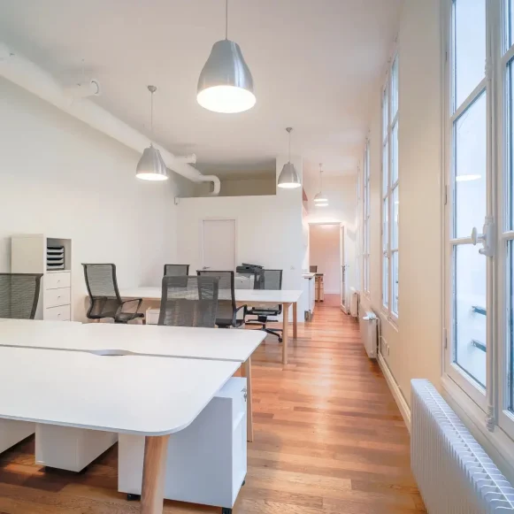 Espace indépendant 190 m² 31 postes Location bureau Rue des Archives Paris 75003 - photo 8