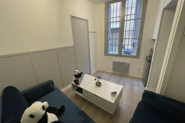 Open Space - 13100 - 3 postes - 1050€