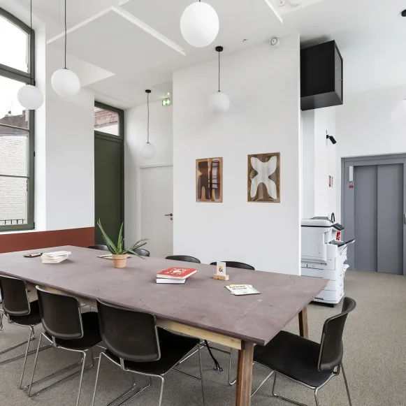 Open Space  34 postes Coworking Rue Léon Gambetta Lille 59000 - photo 4