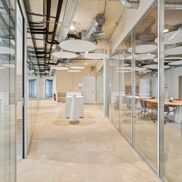 Bureau privé 17 m² 2 postes Location bureau Rue Albert Einstein Valbonne 06560 - photo 5