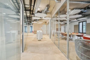 Bureau privé - 06560 - 2 postes - 1000€