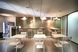 Bureau privé - 06906 - 2 postes - 880€