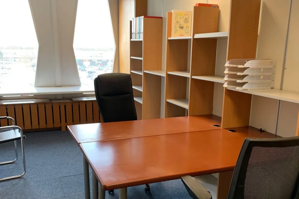 Bureau privé - 94320 - 2 postes - 250€