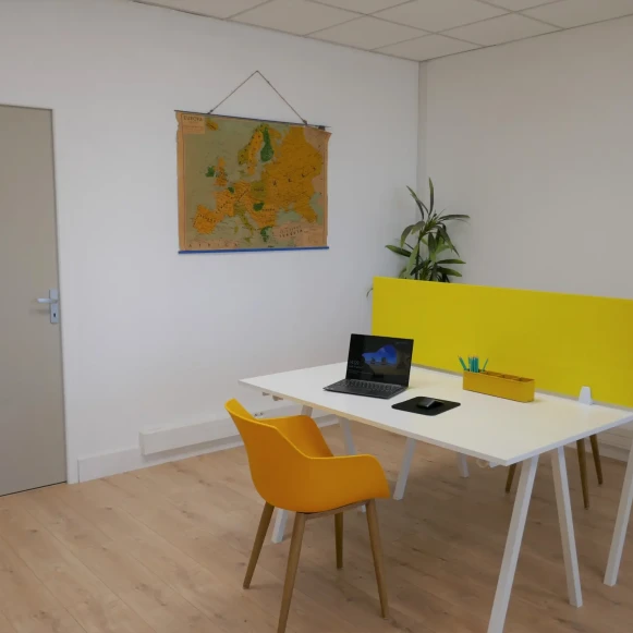 Open Space  4 postes Coworking Rue du Saint-Victor Villeneuve-lès-Béziers 34420 - photo 2