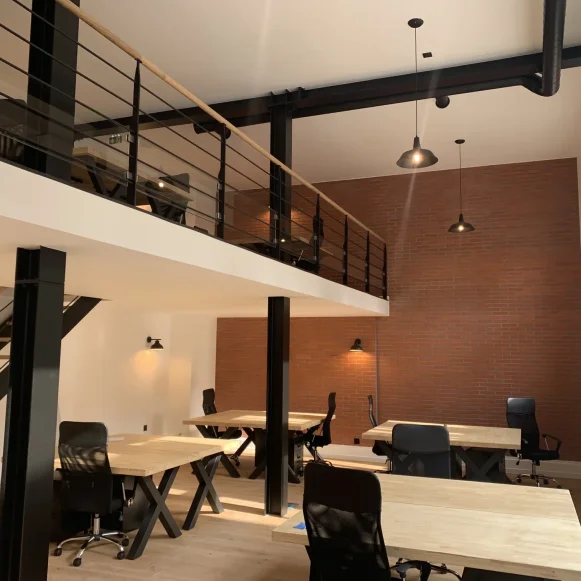Bureau privé 75 m² 12 postes Coworking Rue de La Jonquière Paris 75017 - photo 1