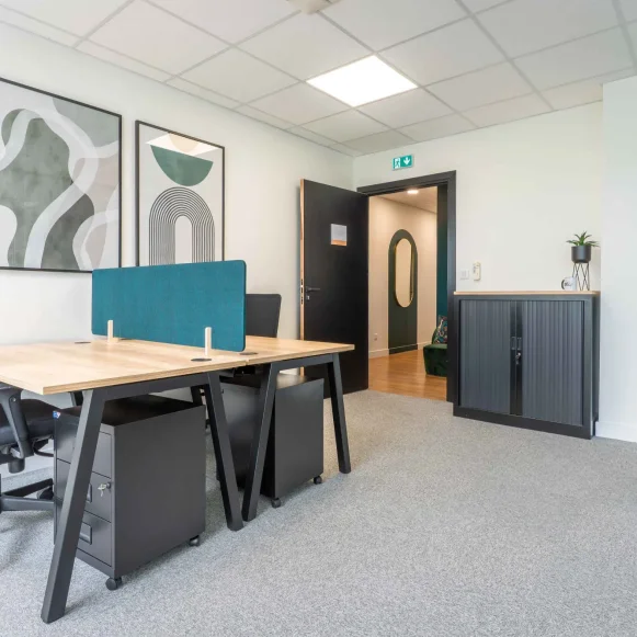 Bureau privé 20 m² 4 postes Coworking Rue de l'Industrie Mundolsheim 67450 - photo 1