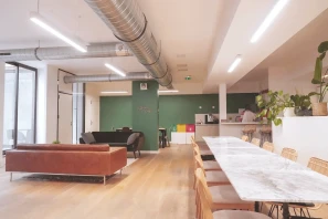 Open Space - 75009 - 7 postes - 500€