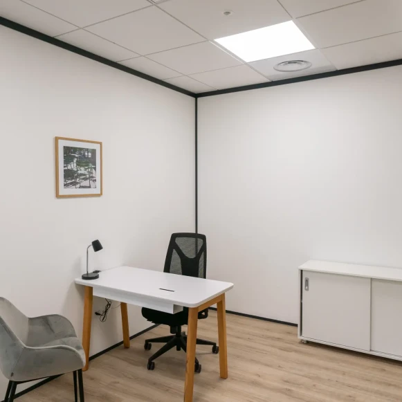 Bureau privé 10 m² 2 postes Coworking Rue de l'Épine Villeneuve-d'Ascq 59650 - photo 4