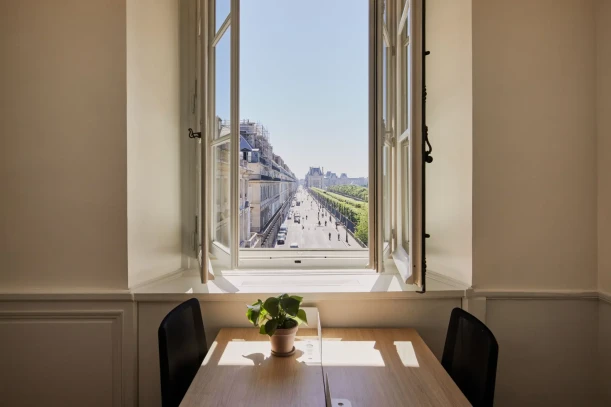 Bureau privé - 75008 - 14 postes - 12600€