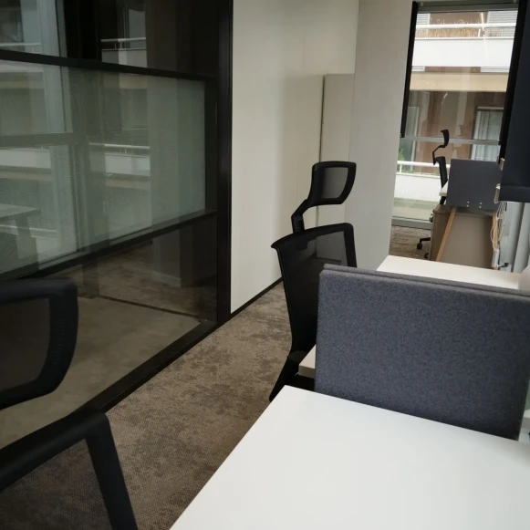 Bureau privé 20 m² 3 postes Location bureau Rue Grand Rabbin Haguenauer Nancy 54000 - photo 3