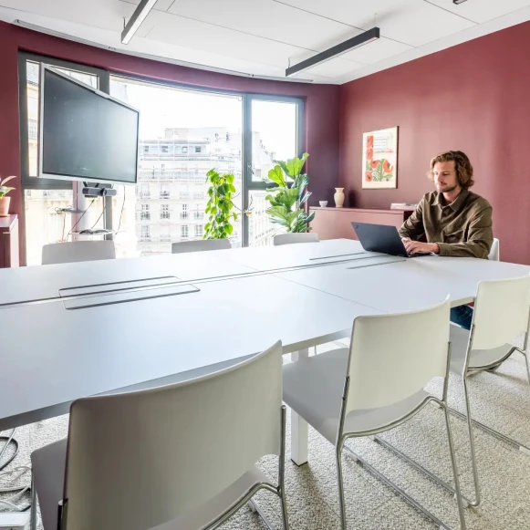 Bureau privé 412 m² 51 postes Coworking Rue Jadin Paris 75017 - photo 2
