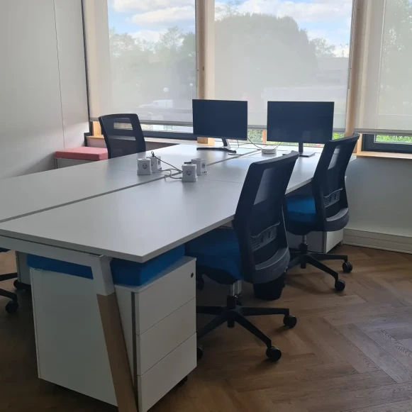 Bureau privé 11 m² 2 postes Coworking Avenue de Canteranne Pessac 33600 - photo 11
