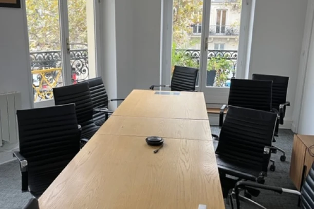 Open Space - 75002 - 4 postes - 350€