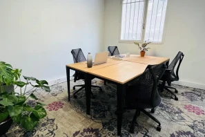 Bureau privé - 33000 - 4 postes - 1228€