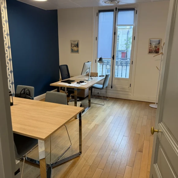 Bureau privé 80 m² 15 postes Location bureau Rue Drouot Paris 75009 - photo 2