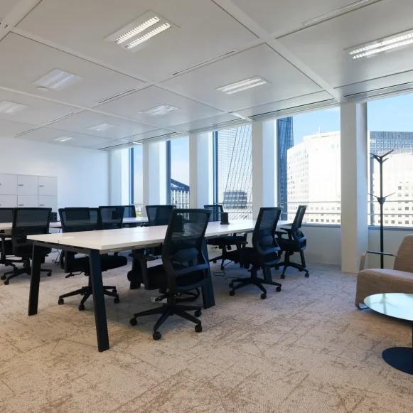 Espace indépendant 177 m² 20 postes Location bureau Terrasse Boieldieu Puteaux 92800 - photo 3