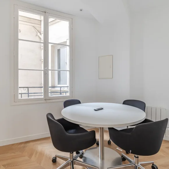 Espace indépendant 125 m² 24 postes Location bureau Rue du Caire Paris 75002 - photo 1