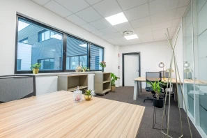 Bureau privé - 67960 - 4 postes - 1324€