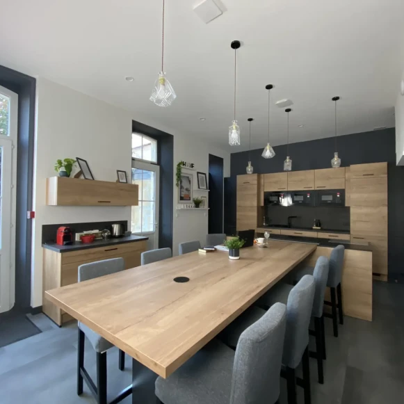 Bureau privé 17 m² 1 poste Location bureau Avenue Port Mahon Charente-Maritime 17400 - photo 6