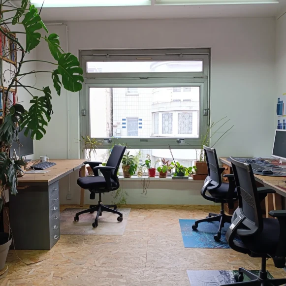 Open Space  1 poste Location bureau Rue Bisson Paris 75020 - photo 2