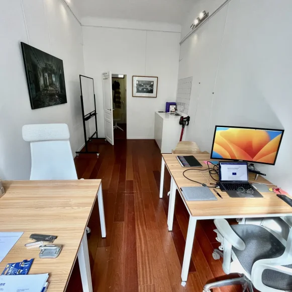 Bureau privé 16 m² 4 postes Location bureau Rue Peclet Paris 75015 - photo 2