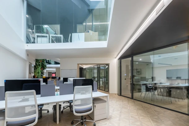 Open Space - 75014 - 4 postes - 240€