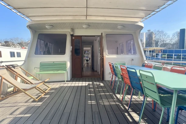Open Space - 92600 - 20 postes - 270€