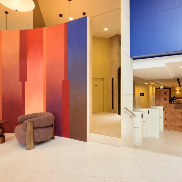 Bureau privé 28 m² 4 postes Coworking Rue de Laborde Paris 75008 - photo 12