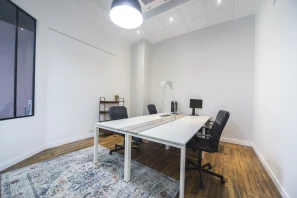 Espace indépendant - 75010 - 48 postes - 32000€