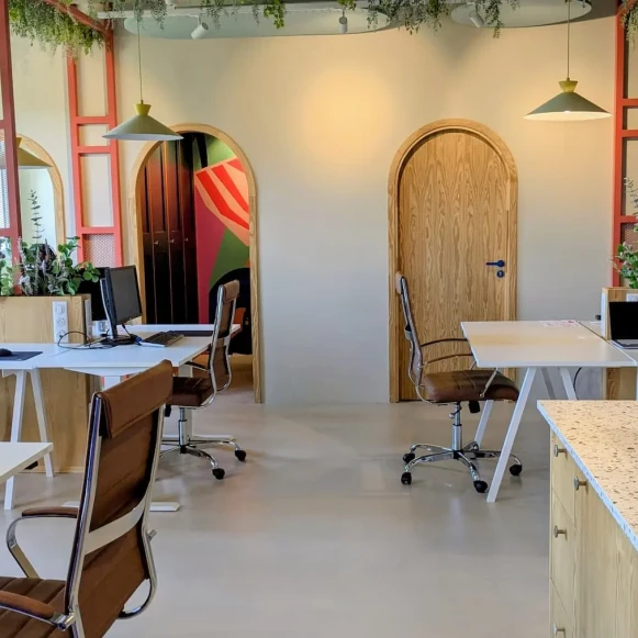 Open Space  5 postes Coworking Impasse des Dunes Bénesse-Maremne 40230 - photo 3